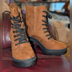 Chunky Heel Lace Up Ankle Booties